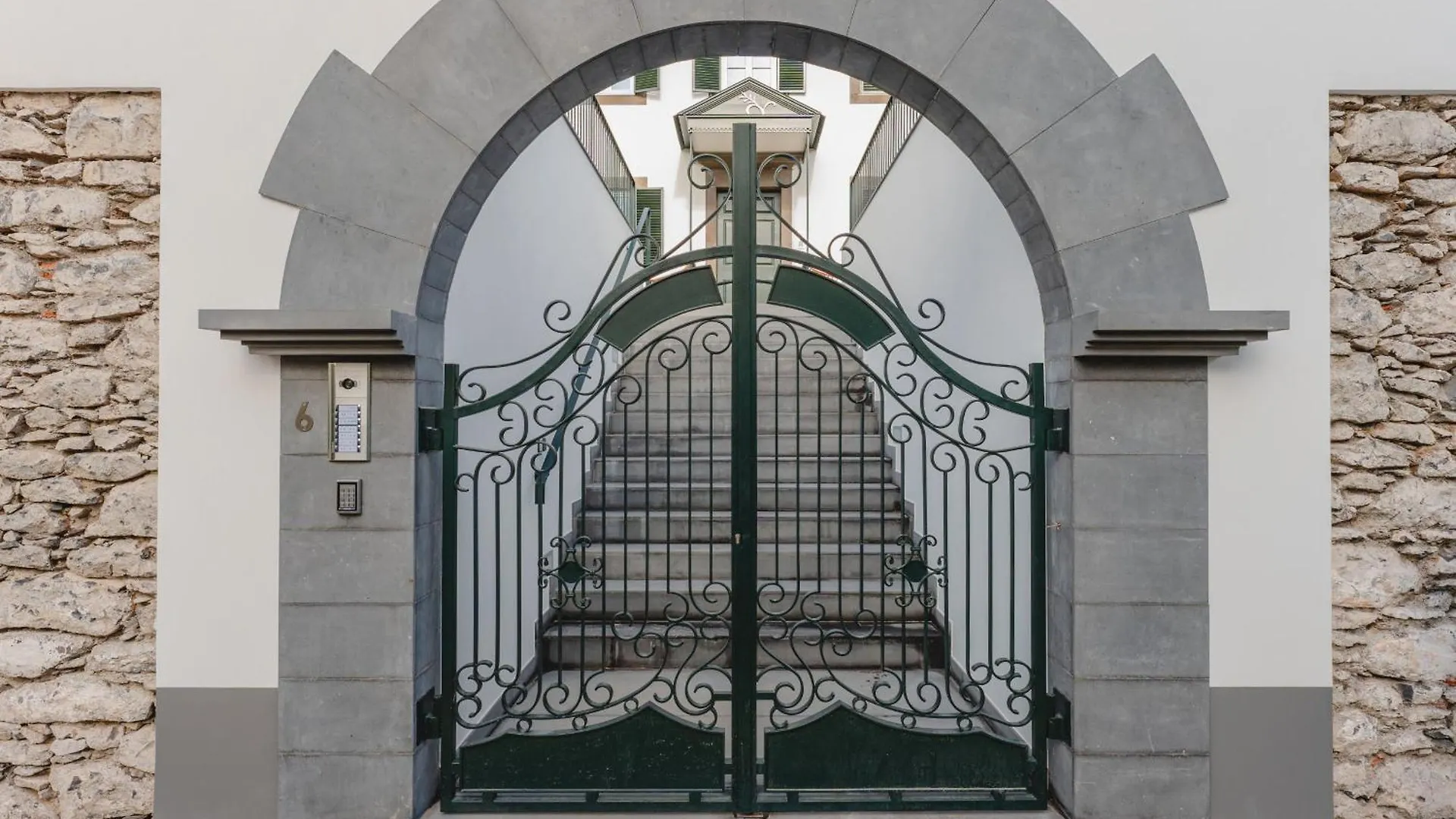 Flh Funchal A Quinta Do Conde Suites Funchal (Madeira)